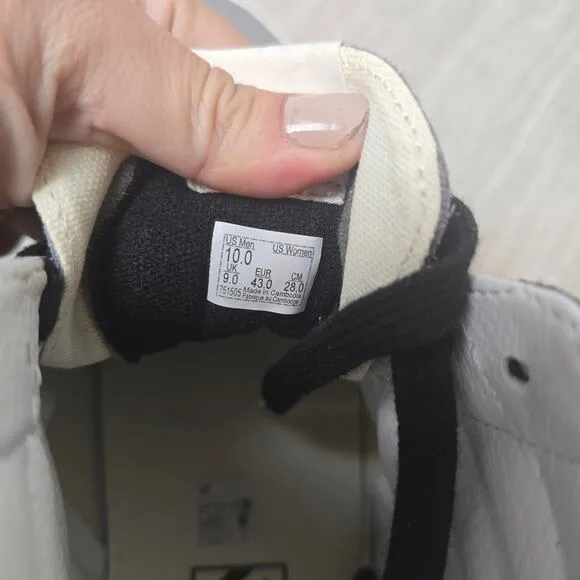 Vans SK8-Hi Size 10 New VN0A5HXVKW81 Sneakers Skater Shoes