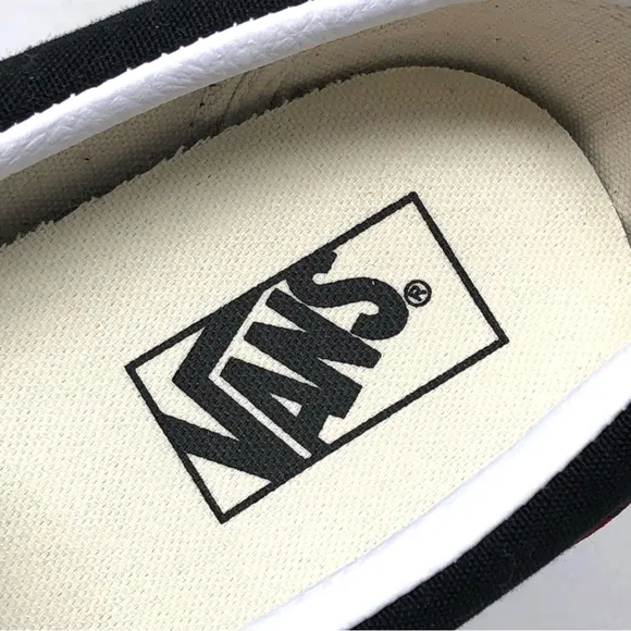 Vans Sneakers Classic Slip-On Spirit Design Men’s Size 10.5 Women’s Size 12