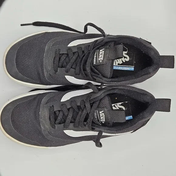 Vans ultrarange EXO shoes mens size 7 / women's size 8.5