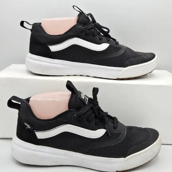 Vans ultrarange EXO shoes mens size 7 / women's size 8.5