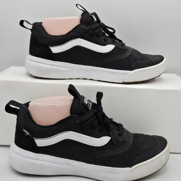 Vans ultrarange EXO shoes mens size 7 / women's size 8.5