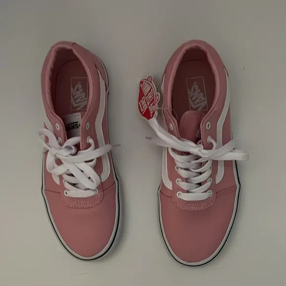 VANS Ward canvas size 4 (MY), pink /white. Signature waffle sole, textile upper