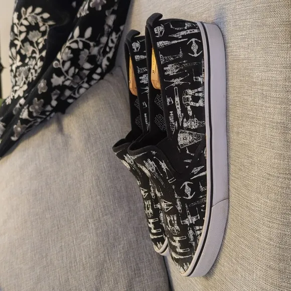 Vans X Star Wars Vehicles Ships Black and White Slip On Sneakers Size 11