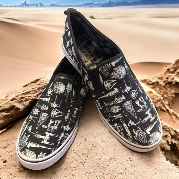 Vans X Star Wars Vehicles Ships Black and White Slip On Sneakers Size 11