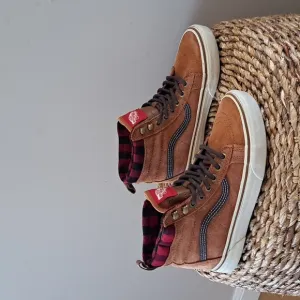 Vans Youth All Weather‎ Lumberjack Hi-top Brown Suede/Plaid Sneakers S-M6.5/W8