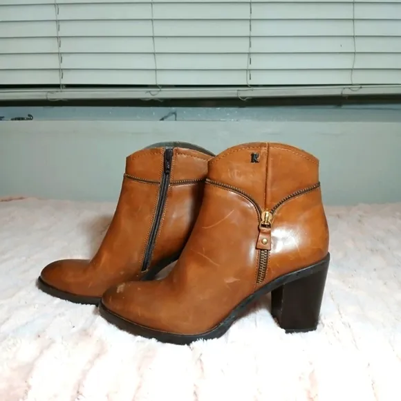 Vero Cuoio Brown Heeled Boots with Leather Finish