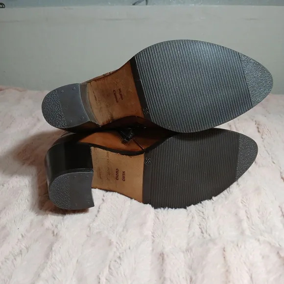 Vero Cuoio Brown Heeled Boots with Leather Finish