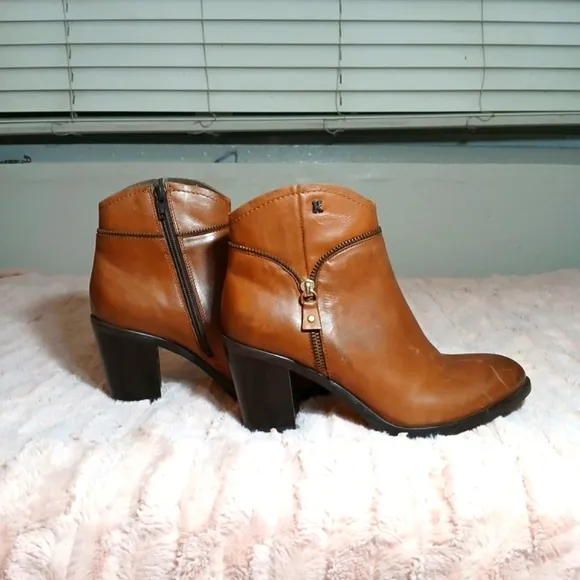 Vero Cuoio Brown Heeled Boots with Leather Finish