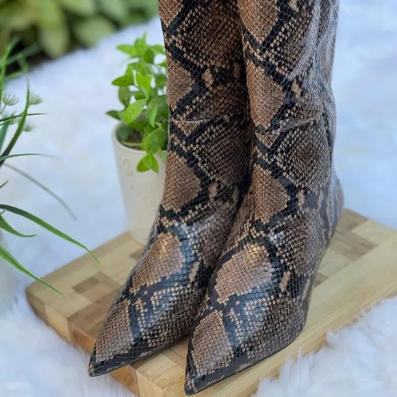 VERONICA BEARD Freda Espresso SnakeEmbossed Leather Pointed Toe Kitten Boots 5