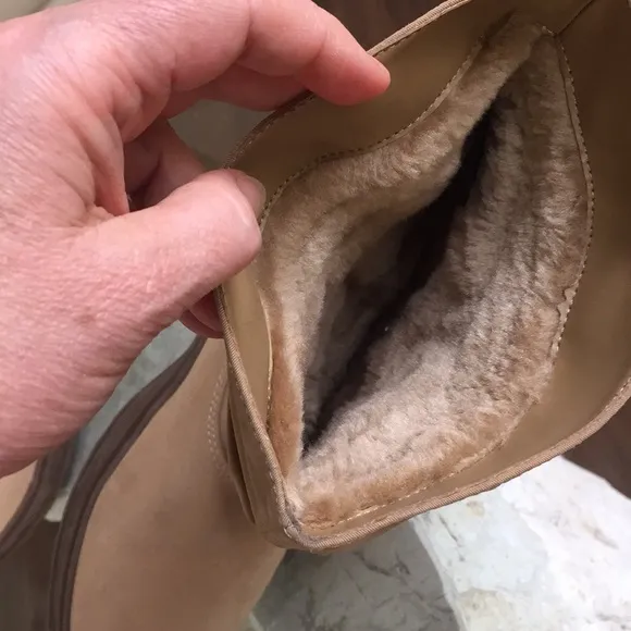 Very warm Waterproof micro fabric winter boots, size 7