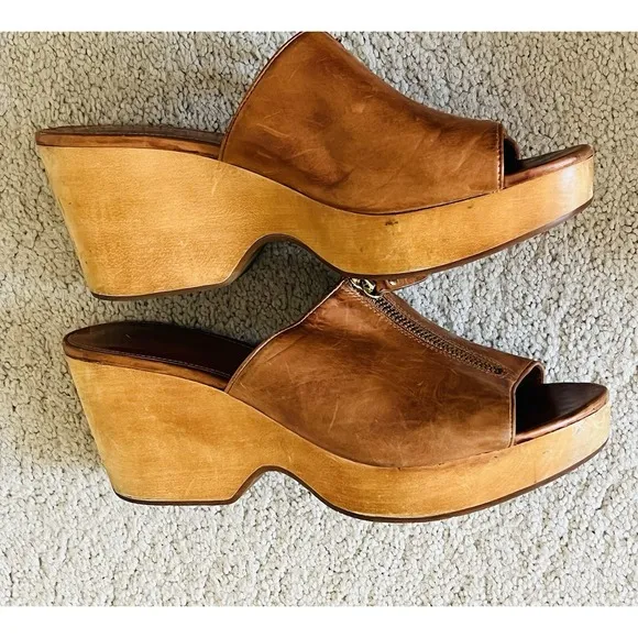 VIA SPIGA Womens Sz 11M Brown Sandals With Zip- Leather Upper, Cork Wedge
