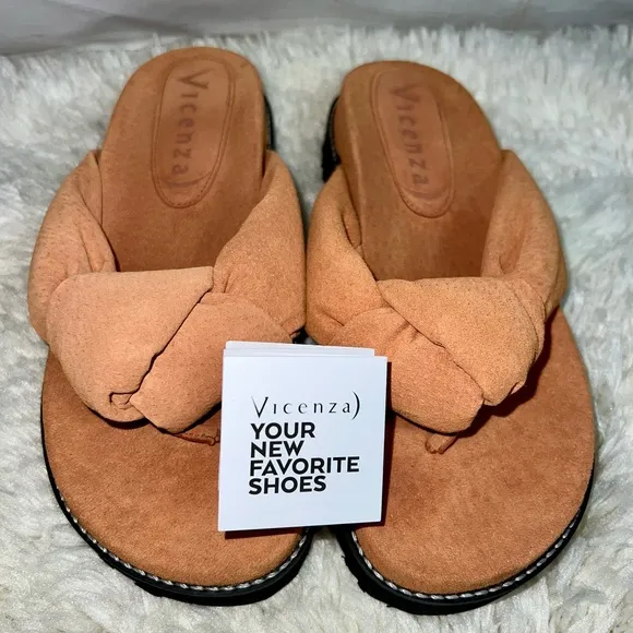 Vicenza Anthropologie Suede Thong Sandals Sz. 8/39 NIB