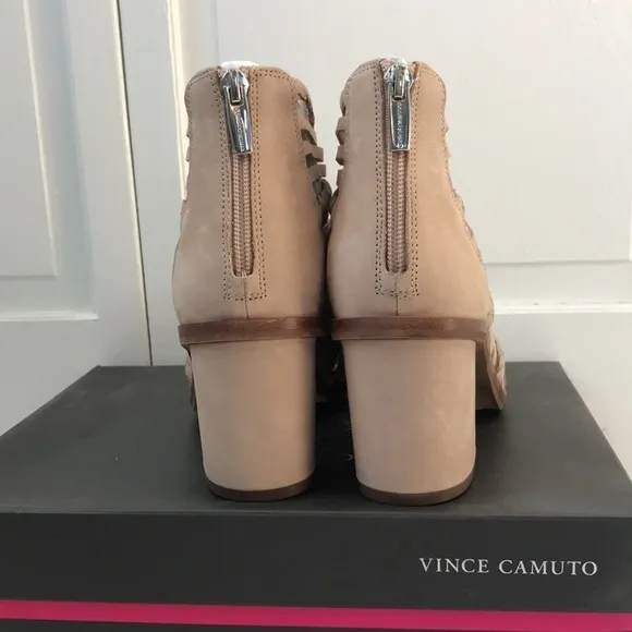 VINCE CAMUTO Beige Kestal Bohemian Cage Sandal Size 8.5M