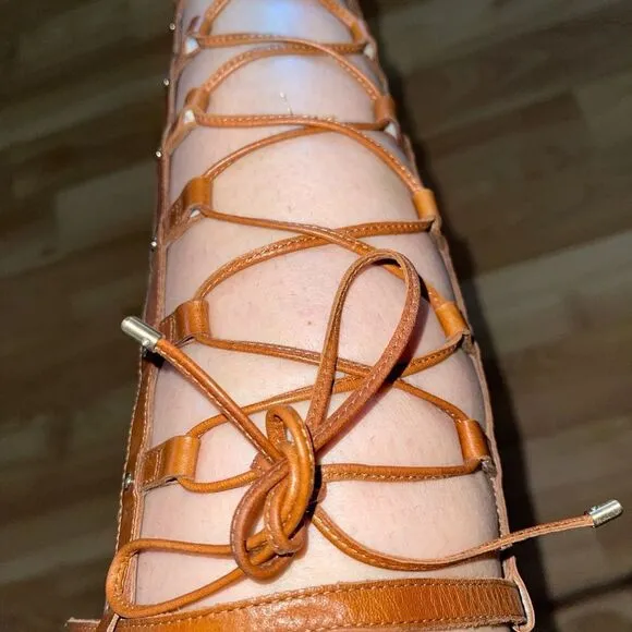 VINCE CAMUTO Brown Lace Up Gladiator Sandals VINCE CAMUTO Gladiator Sandals