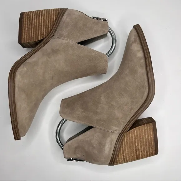 Vince Camuto Gigietta Tan Suede Leather Pointed Toe Blocked Heel Ankle Bootie