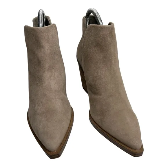 Vince Camuto Gigietta Tan Suede Leather Pointed Toe Blocked Heel Ankle Bootie
