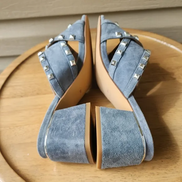 Vince Camuto Nadonie blue heeled sandals size 8