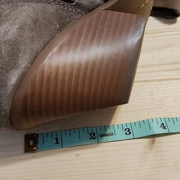 VINCE CAMUTO SLOUCHED LEATHER WESTERN BOOTS WOMANS 5 TAN SUEDE MADE IN BRAZIL