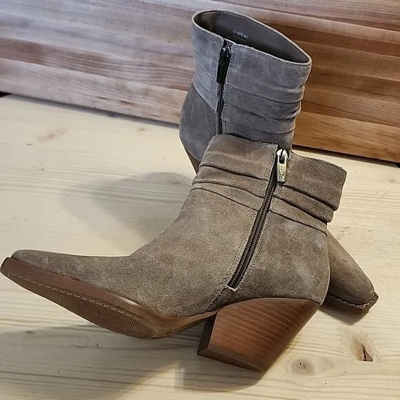 VINCE CAMUTO SLOUCHED LEATHER WESTERN BOOTS WOMANS 5 TAN SUEDE MADE IN BRAZIL