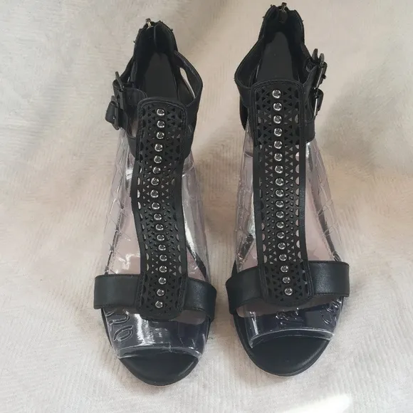 [VINCECAMUTO] Studded high heeled ankle sandals 7