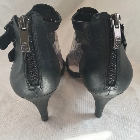[VINCECAMUTO] Studded high heeled ankle sandals 7