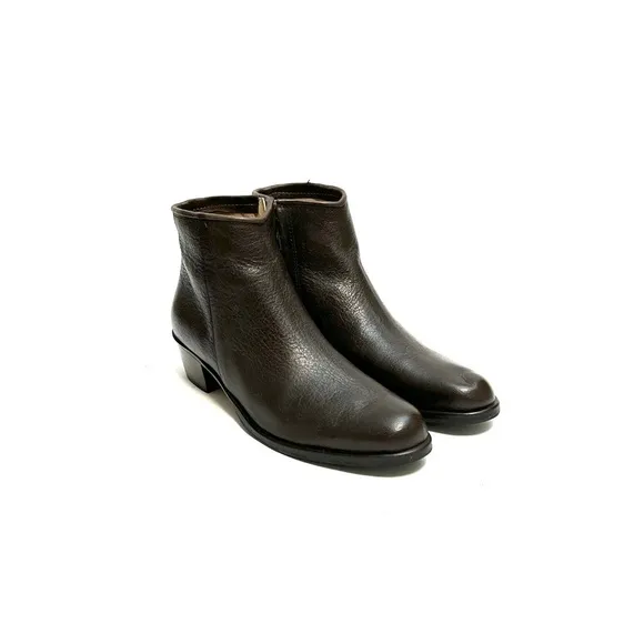 Vintage 1990s dark brown pebble leather zip up heeled ankle boots