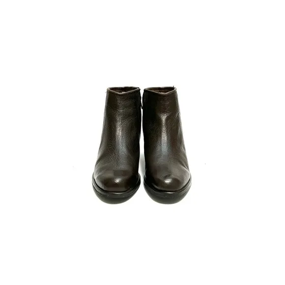 Vintage 1990s dark brown pebble leather zip up heeled ankle boots