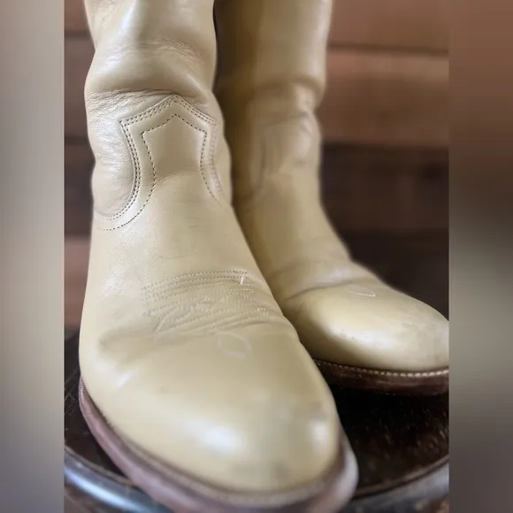 Vintage 70s FRYE Cream Leather Western Boots | Size 9.5 Men’s | Made in USA