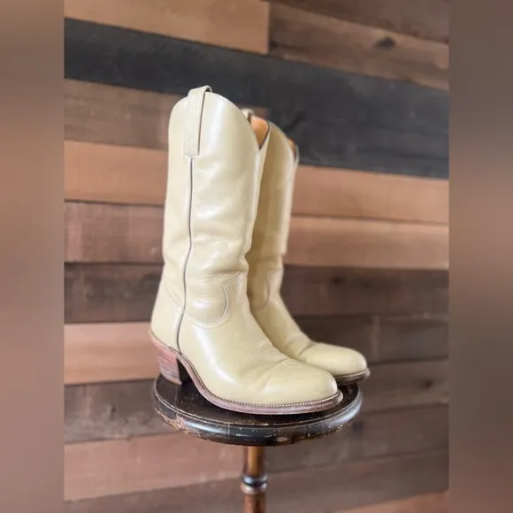 Vintage 70s FRYE Cream Leather Western Boots | Size 9.5 Men’s | Made in USA