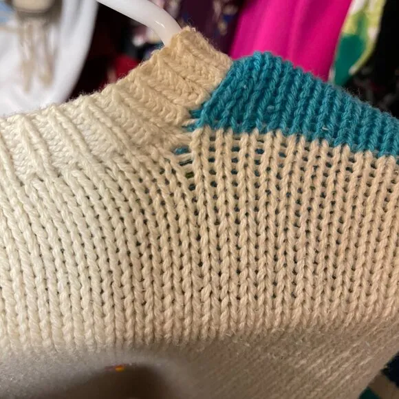 Vintage 80s 3D Hand-Knit Beach Scene Sweater – Whimsical Summer Coastal Kitsch