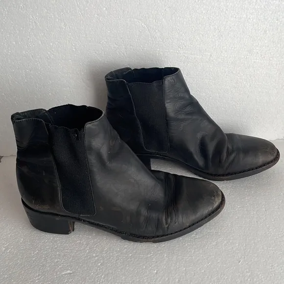 Vintage Cole Haan booties leather ankle boots elastic black women’s size 7 1/2