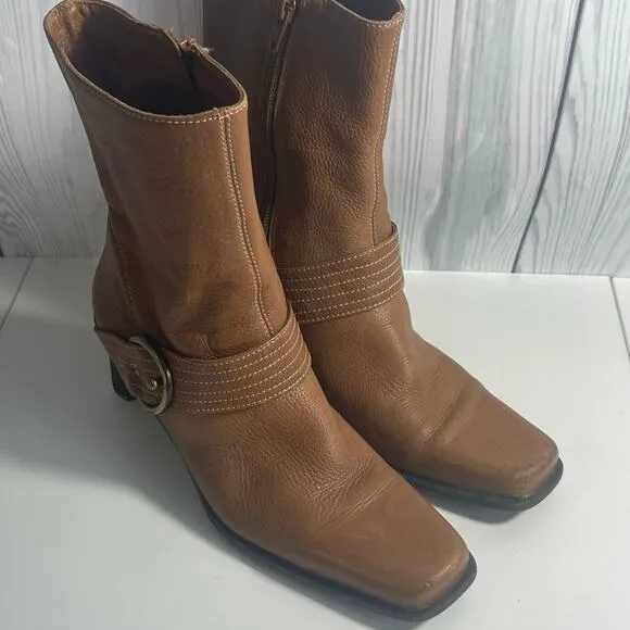 Vintage Etienne Aigner Square Toe Leather Jumper Boots Size 6.5