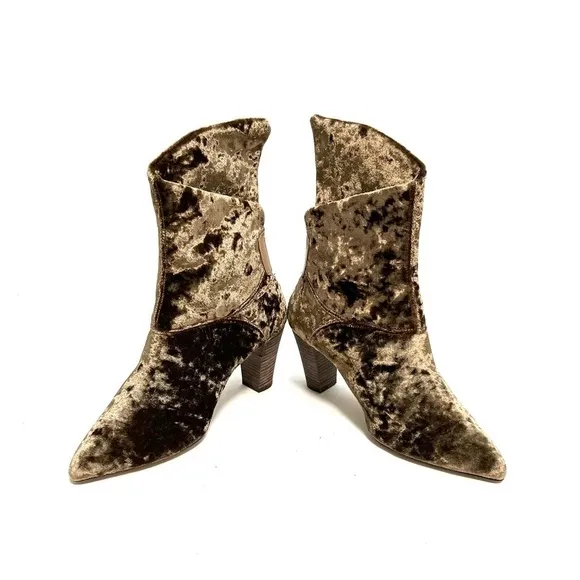 Vintage Y2K deadstock brown crushed velvet asymmetrical ankle boots NWOT