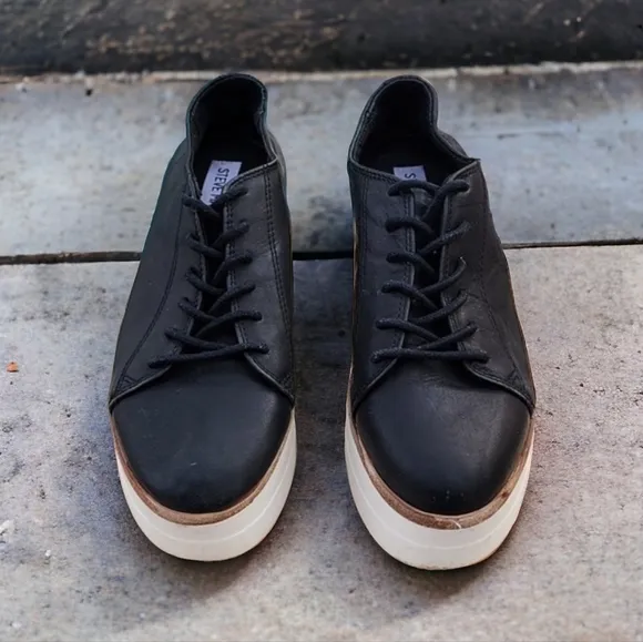 VINTAGE Y2K Steve Madden Kimber Black Leather Platforms 6 Loafers Goth Punk