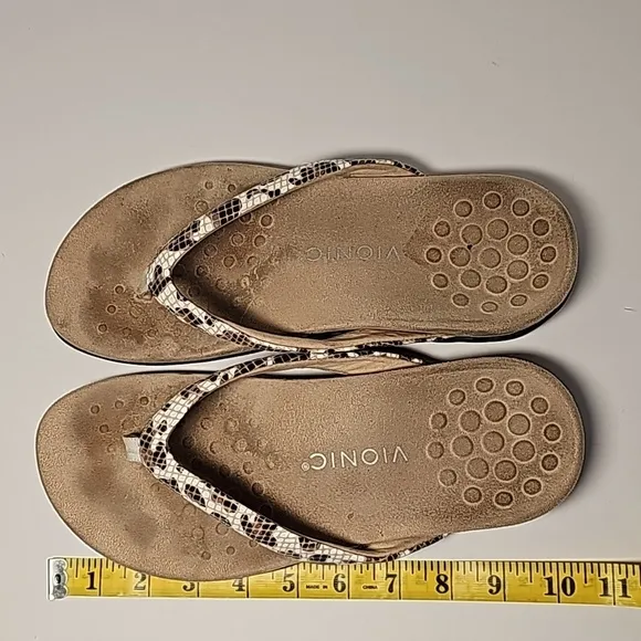 Vionic Dillon Sandals Flip-flops Thongs White Leopard Animal Print Orthotic 10