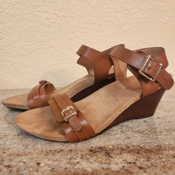 Vionic Laurie Brown Wedge Leather Sandals, Sz 7