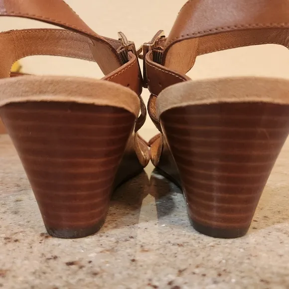 Vionic Laurie Brown Wedge Leather Sandals, Sz 7