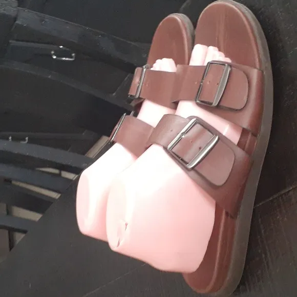 VIONIC SANDALS MENS