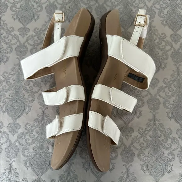 Vionic Womens Teagan Slingback Sandals Size 11 White Patent Leather