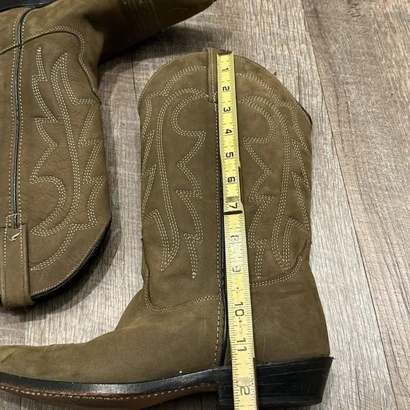 Vittorio Ricci olive green/brown embroidered pointed toe western cowboy boots