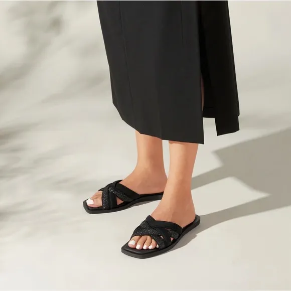 VIVAIA Pillow Top Slide Strappy Sandals Quilted Cross (Mayara) 38.5 black NWOB