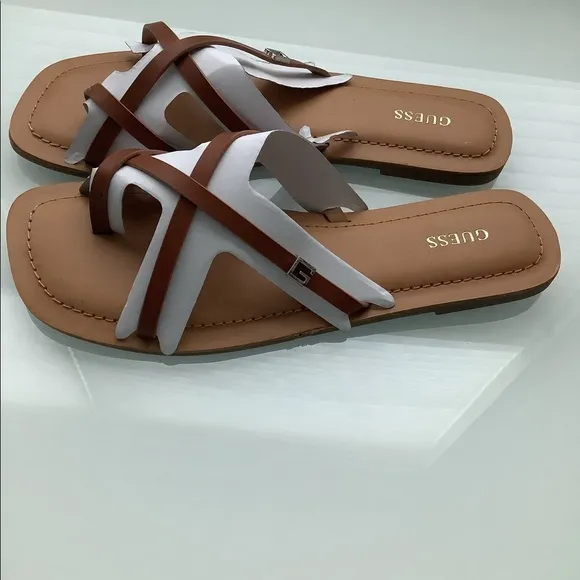 Women's Corabel Toe Ring Flat Sandals