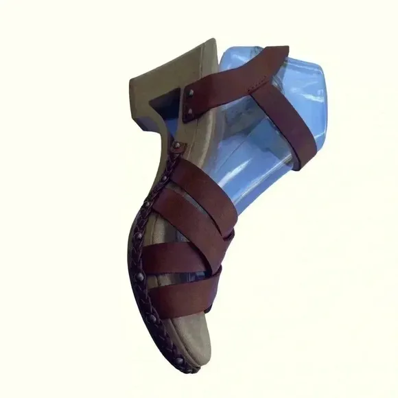 WOMEN’S DANSKO TRU  SANDALS•SIZE 39/US 8.5-9•MEDIUM BROWN•GREAT CONDITION•