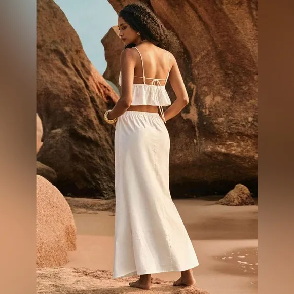 Women’s Floral 2-Piece Set – V-Neck Ruffle Hem Top &amp; Skirt, Vacation Outfit