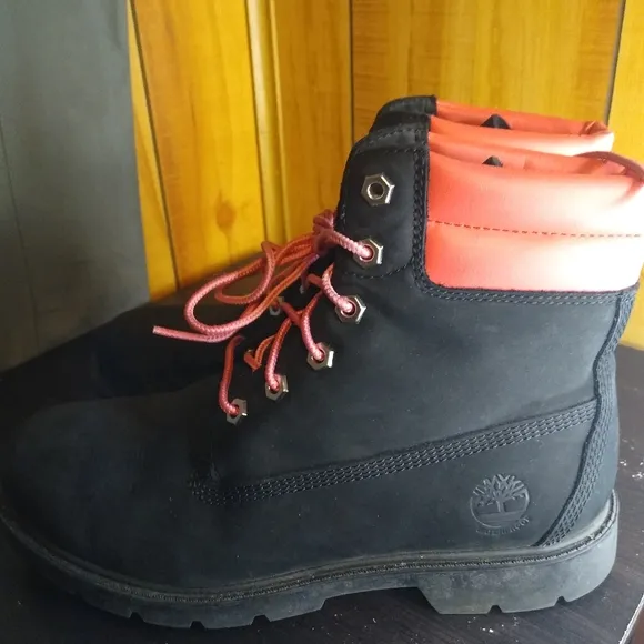 Women's pink and black waterproof Timberland hiking Boots
