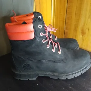 Women's pink and black waterproof Timberland hiking Boots