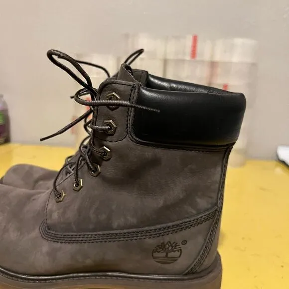 Women’s Timberland Boots Sz 9