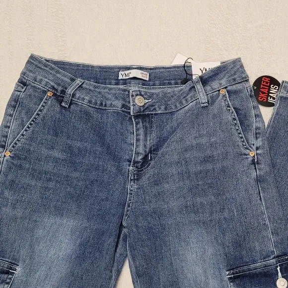 YMI Women's Mid Wash Low Rise Flap Pocket Wide Leg Skater Jeans 28