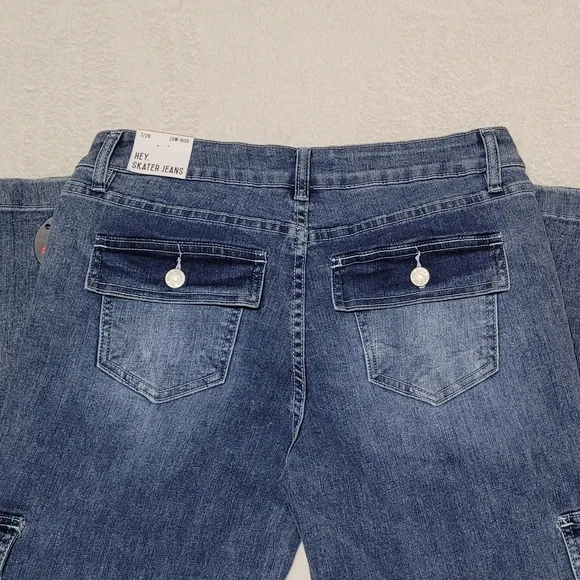 YMI Women's Mid Wash Low Rise Flap Pocket Wide Leg Skater Jeans 28