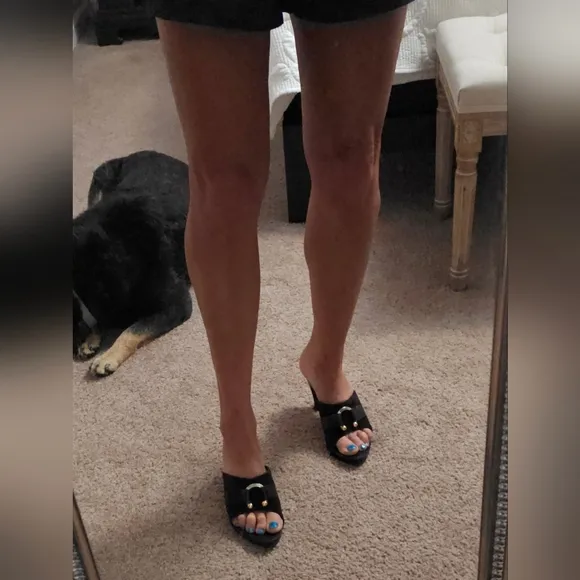 YSL ⚜️Yves Saint Laurent⚜️ YSL Brown Suede Heels Sandals Size 8